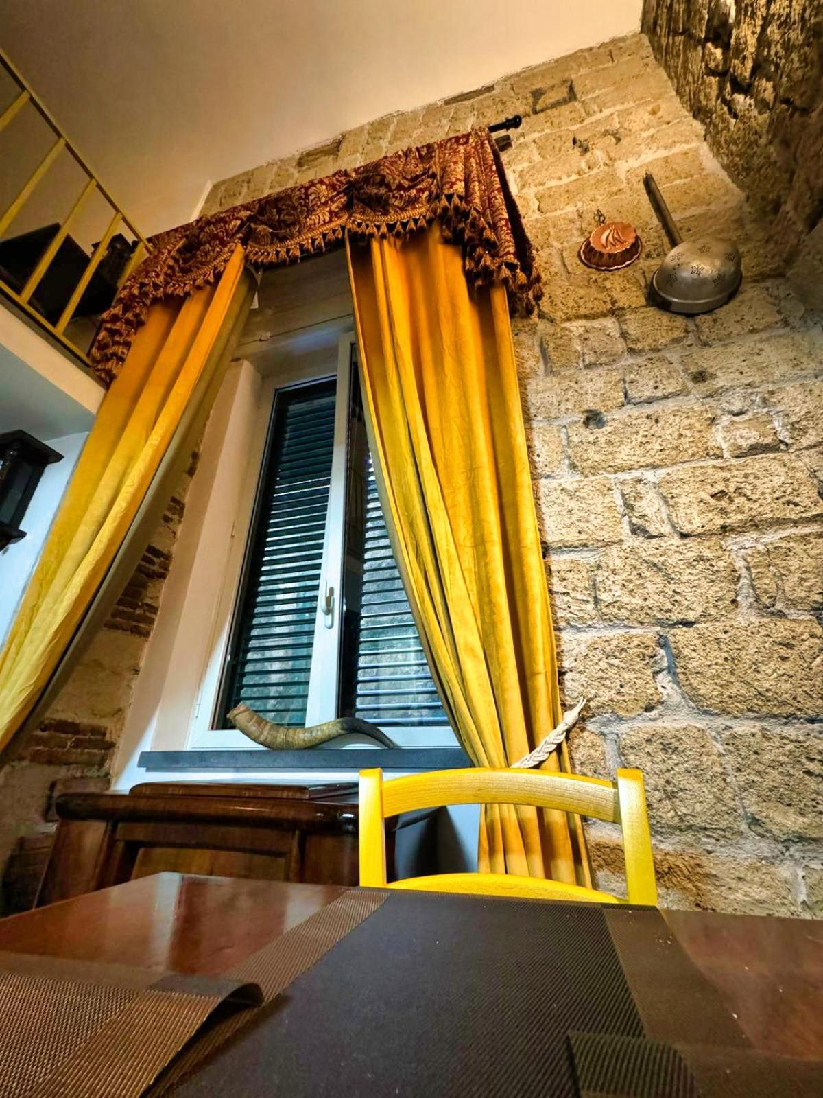 Apartamento Carlito'S House- Un'Intera Casa Al Centro Storico Nápoles Exterior foto