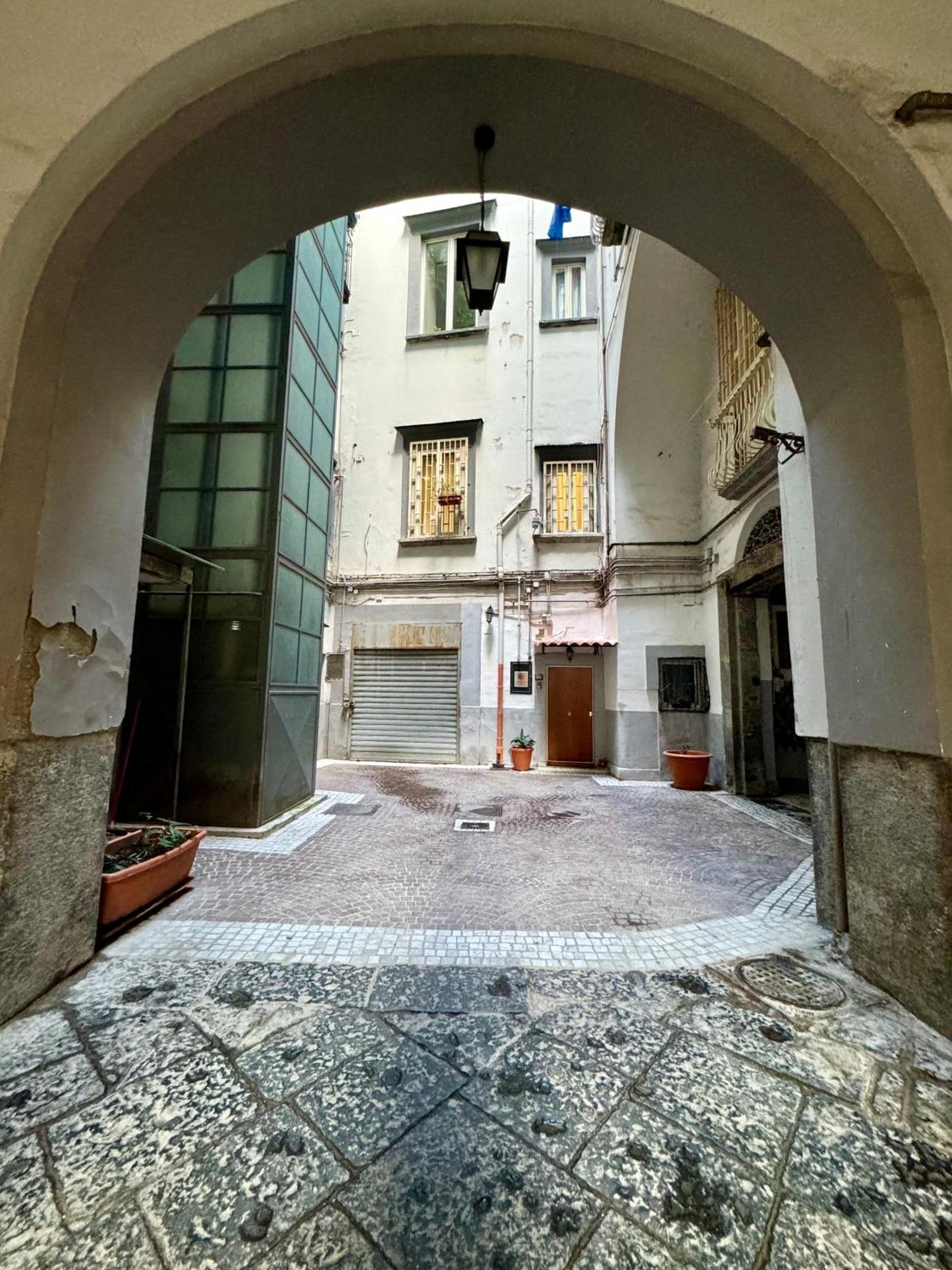 Apartamento Carlito'S House- Un'Intera Casa Al Centro Storico Nápoles Exterior foto