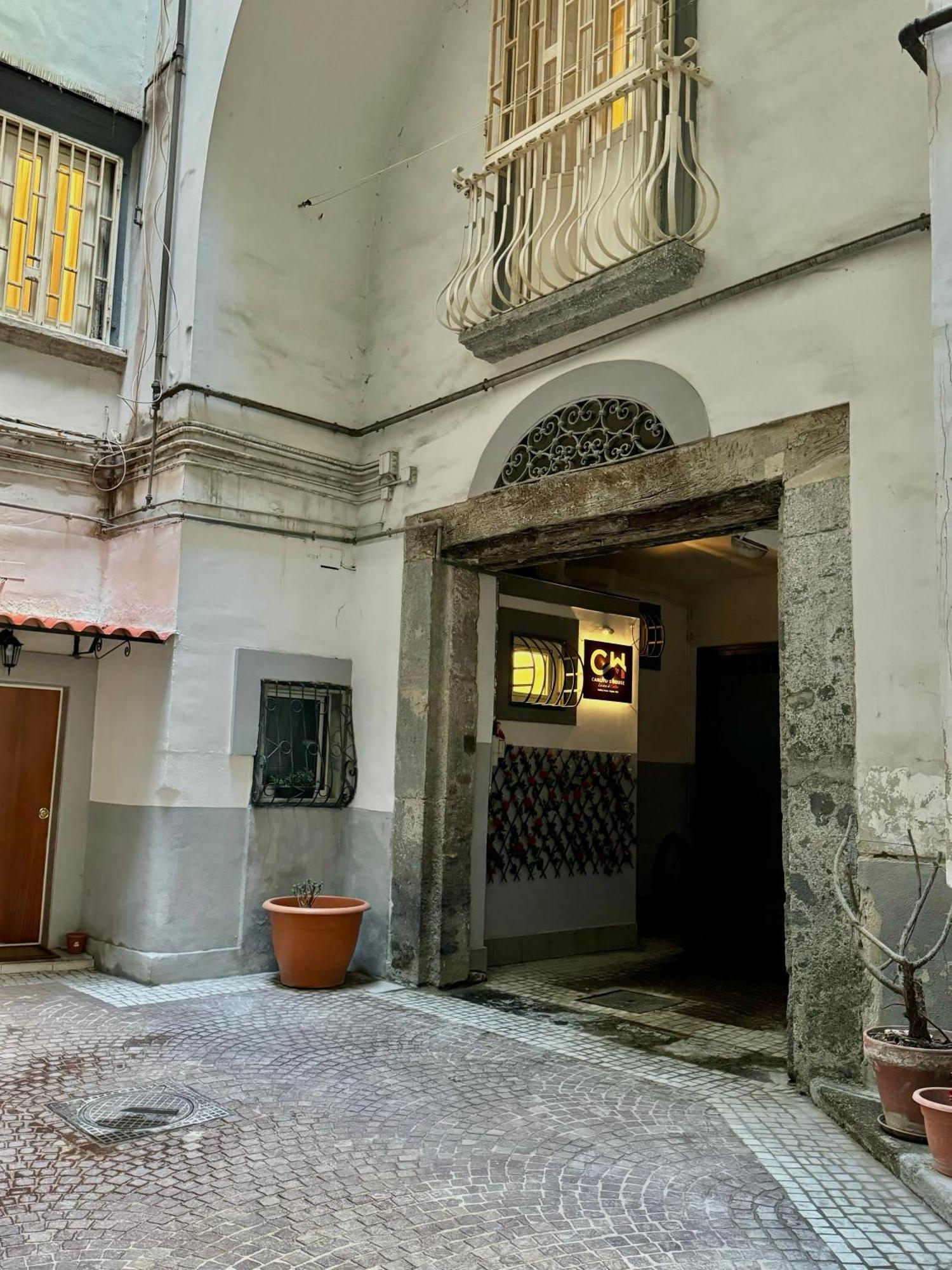 Apartamento Carlito'S House- Un'Intera Casa Al Centro Storico Nápoles Exterior foto